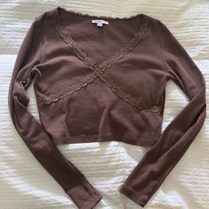 BROWN Y2K LONG SLEEVE